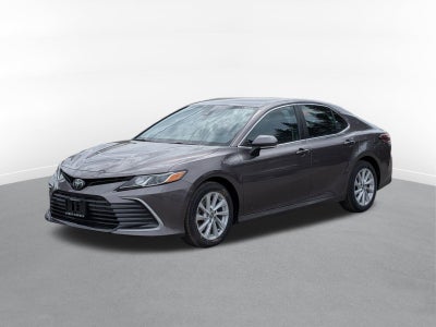 2022 Toyota Camry LE w/ Cold Weather Pkg
