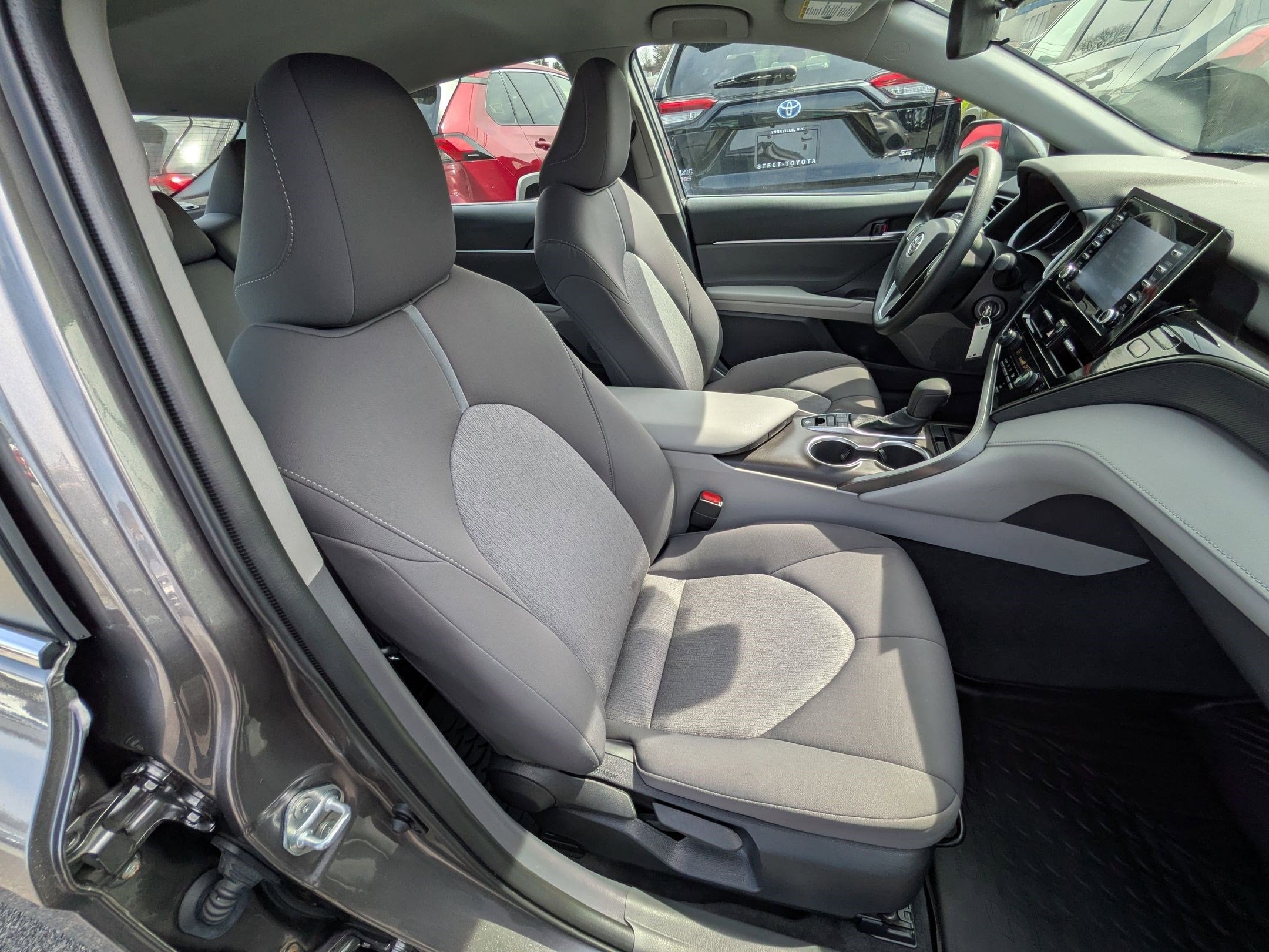 2022 Toyota Camry LE AWD