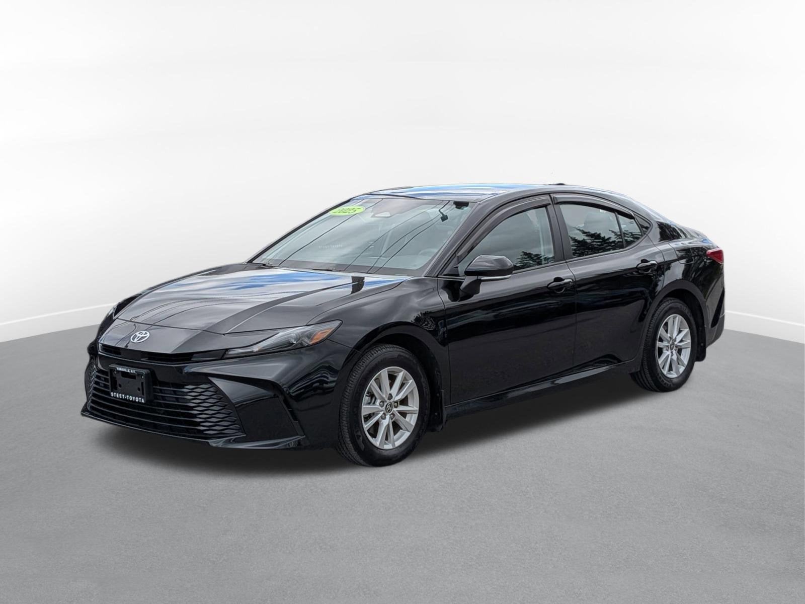 2025 Toyota Camry LE AWD