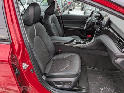 2023 Toyota Camry Hybrid XSE