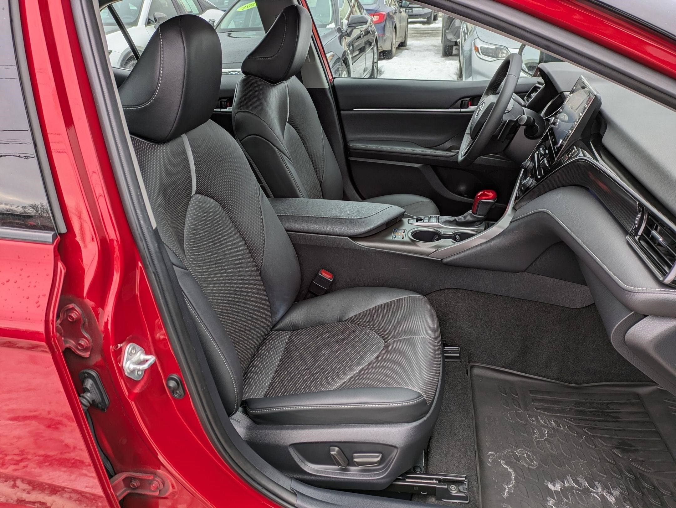 2023 Toyota Camry Hybrid XSE