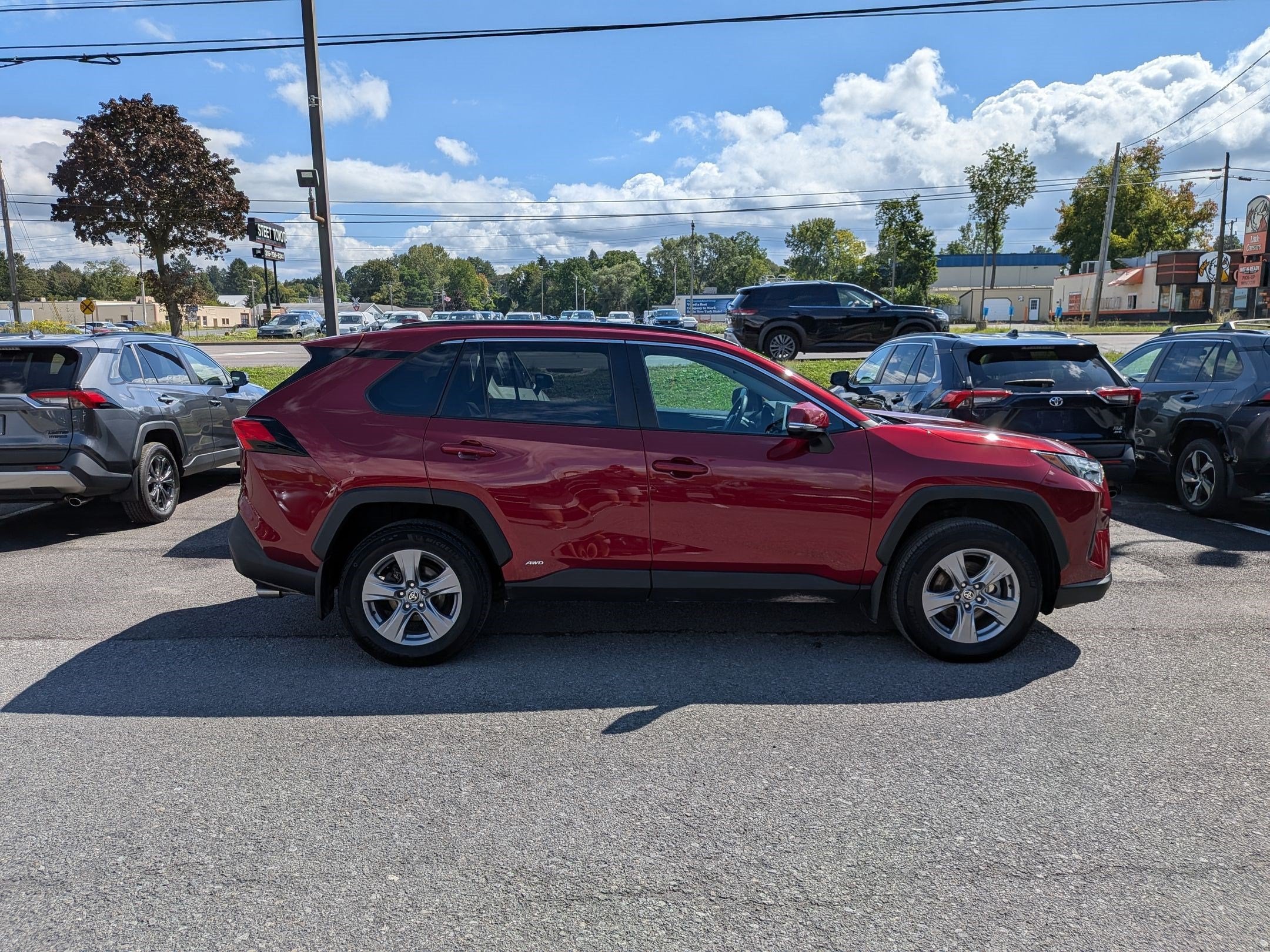 2023 Toyota RAV4 Hybrid XLE