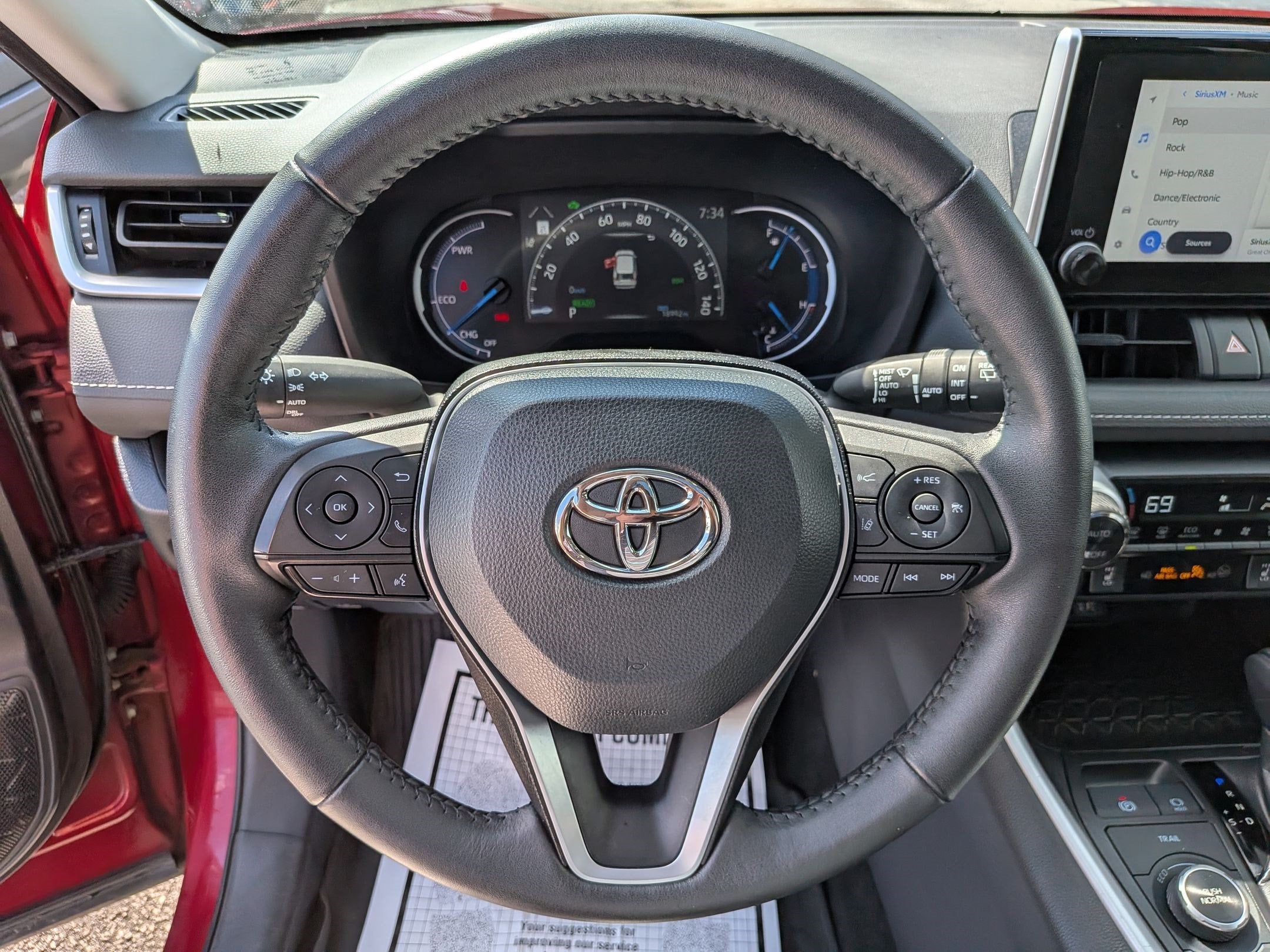 2023 Toyota RAV4 Hybrid XLE