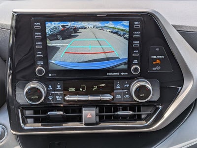 2022 Toyota Highlander LE