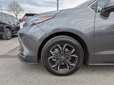 2025 Toyota Sienna Platinum 7 Passenger
