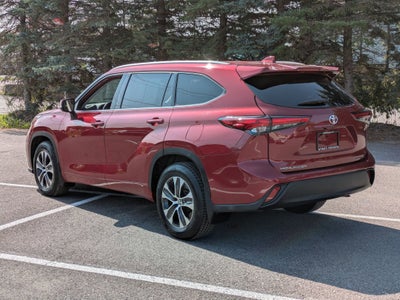 2022 Toyota Highlander XLE