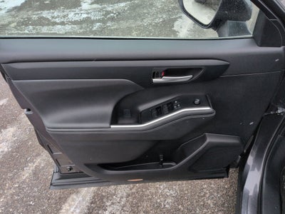 2024 Toyota Highlander Hybrid XLE