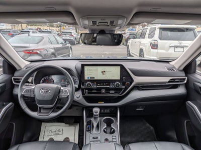 2023 Toyota Highlander XLE