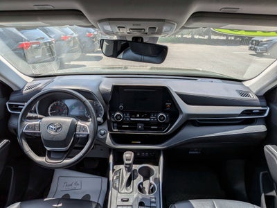 2023 Toyota Highlander XLE