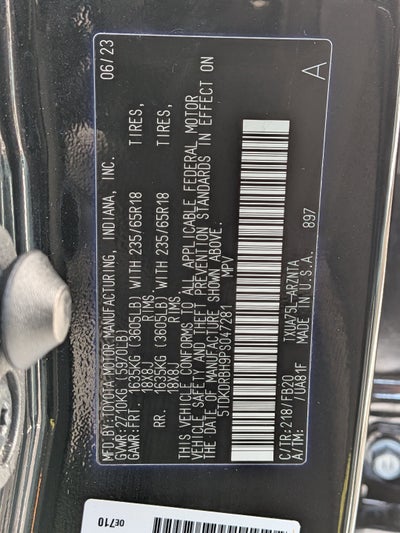 2023 Toyota Highlander LE