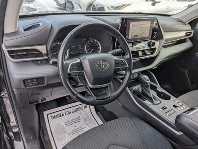 2023 Toyota Highlander LE