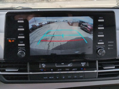 2023 Toyota Sienna LE 8 Passenger