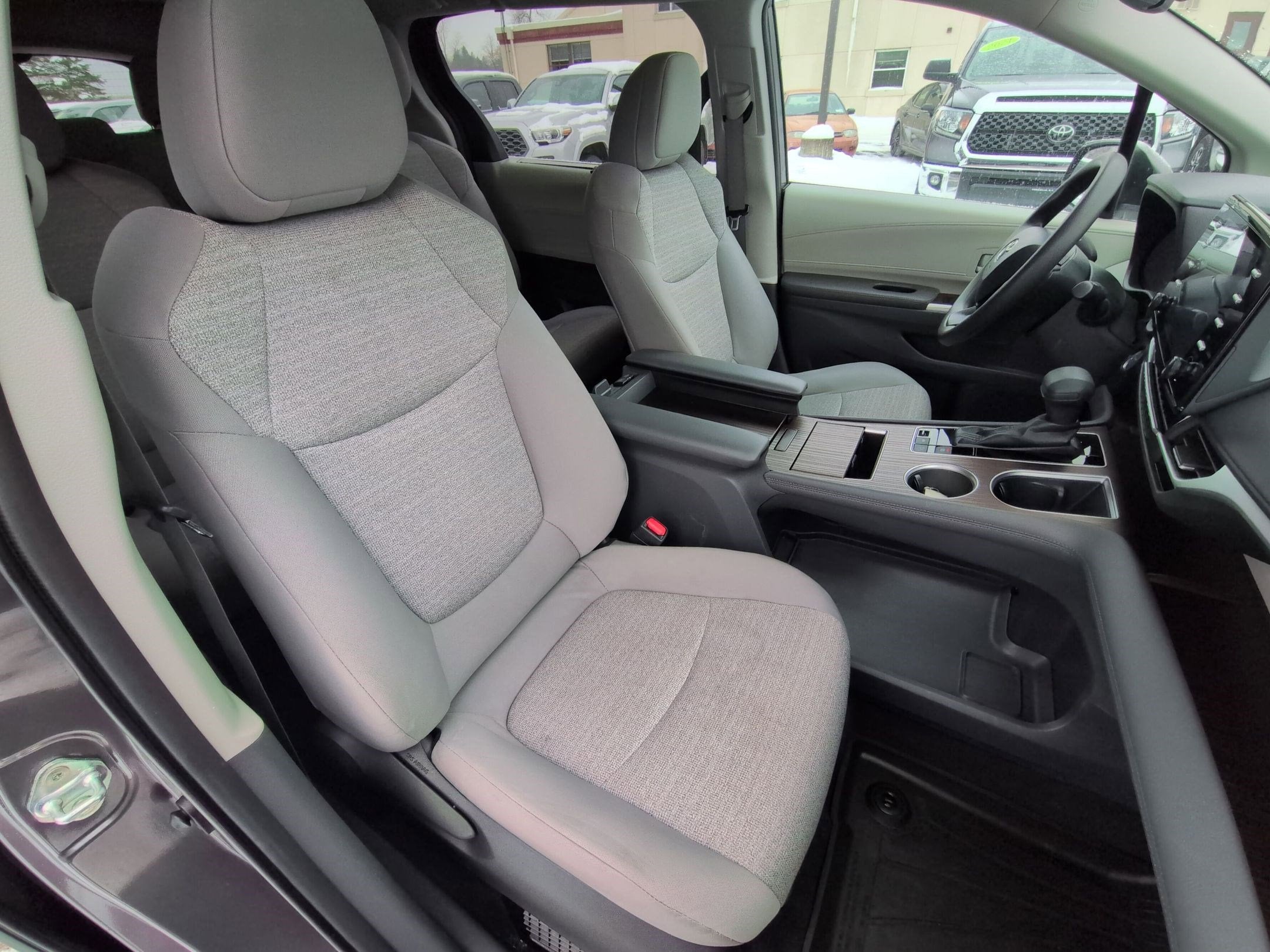 2023 Toyota Sienna LE AWD 8 Passenger