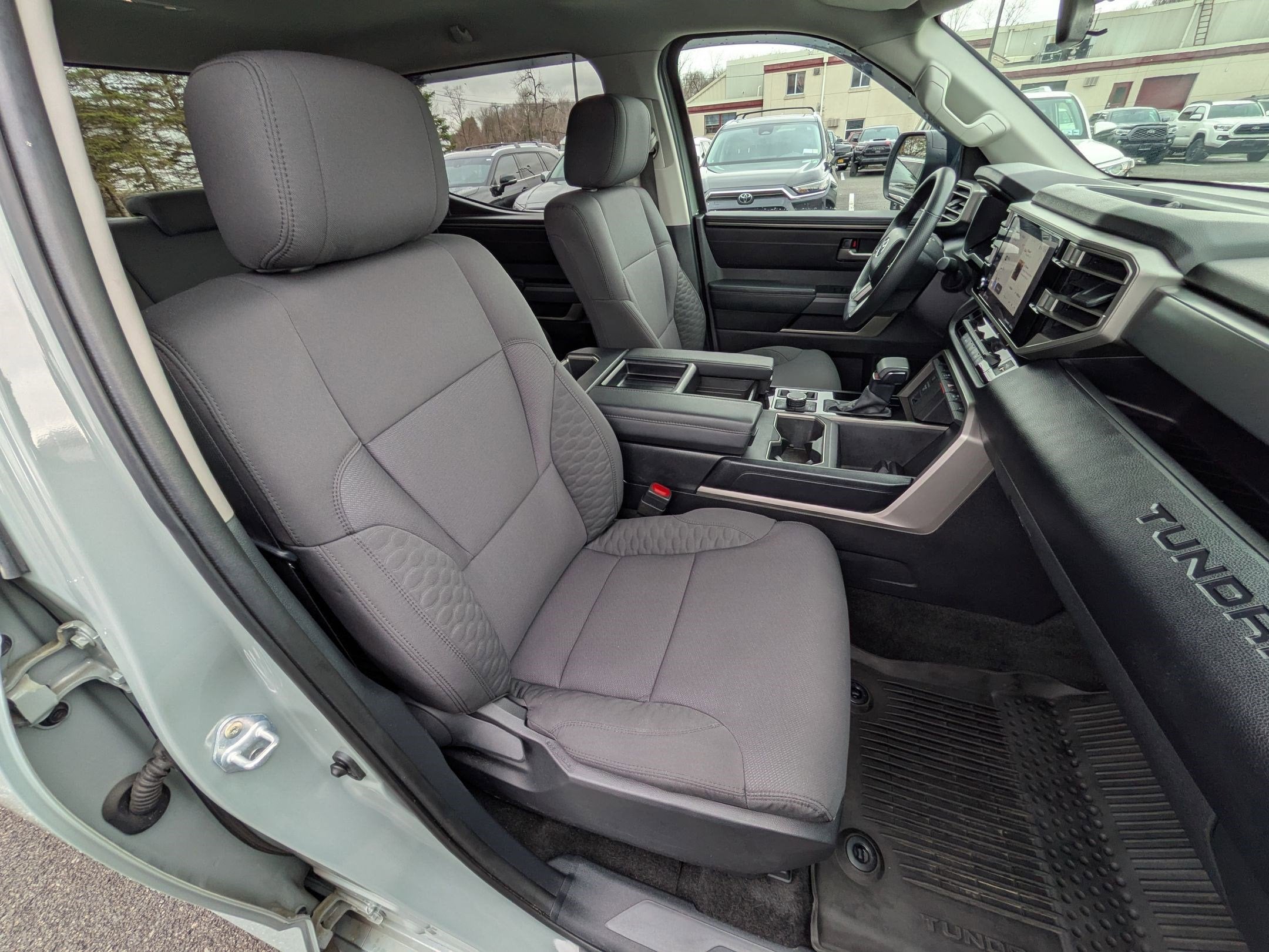 2024 Toyota Tundra SR5 w/ Off Road