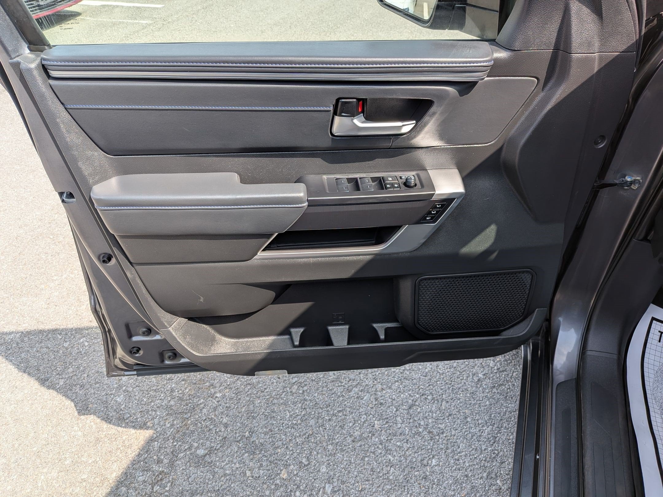 2024 Toyota Tundra Hybrid Platinum