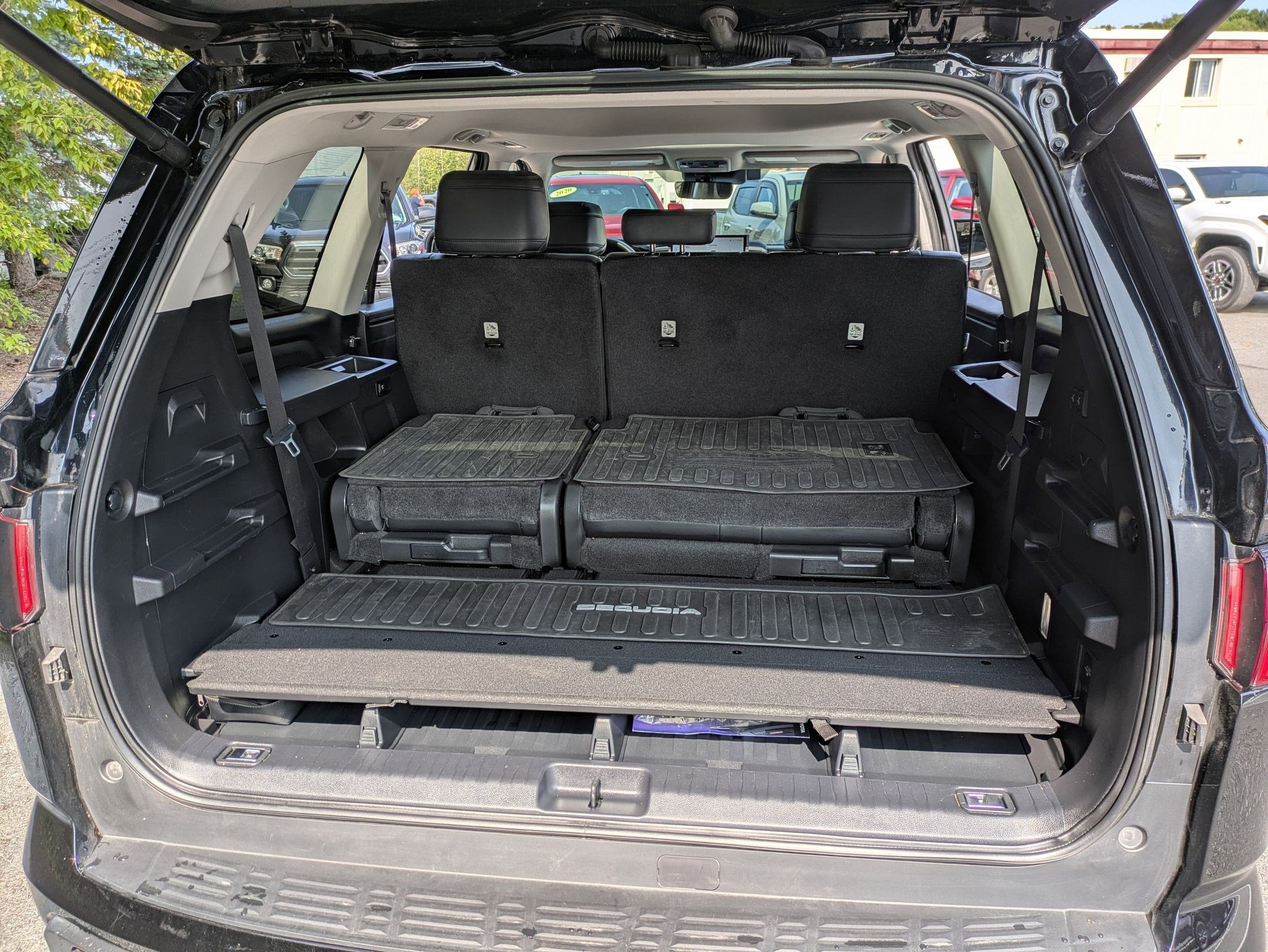 2024 Toyota Sequoia SR5