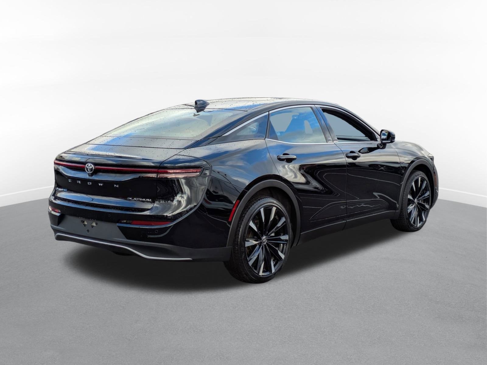 2024 Toyota Crown Platinum