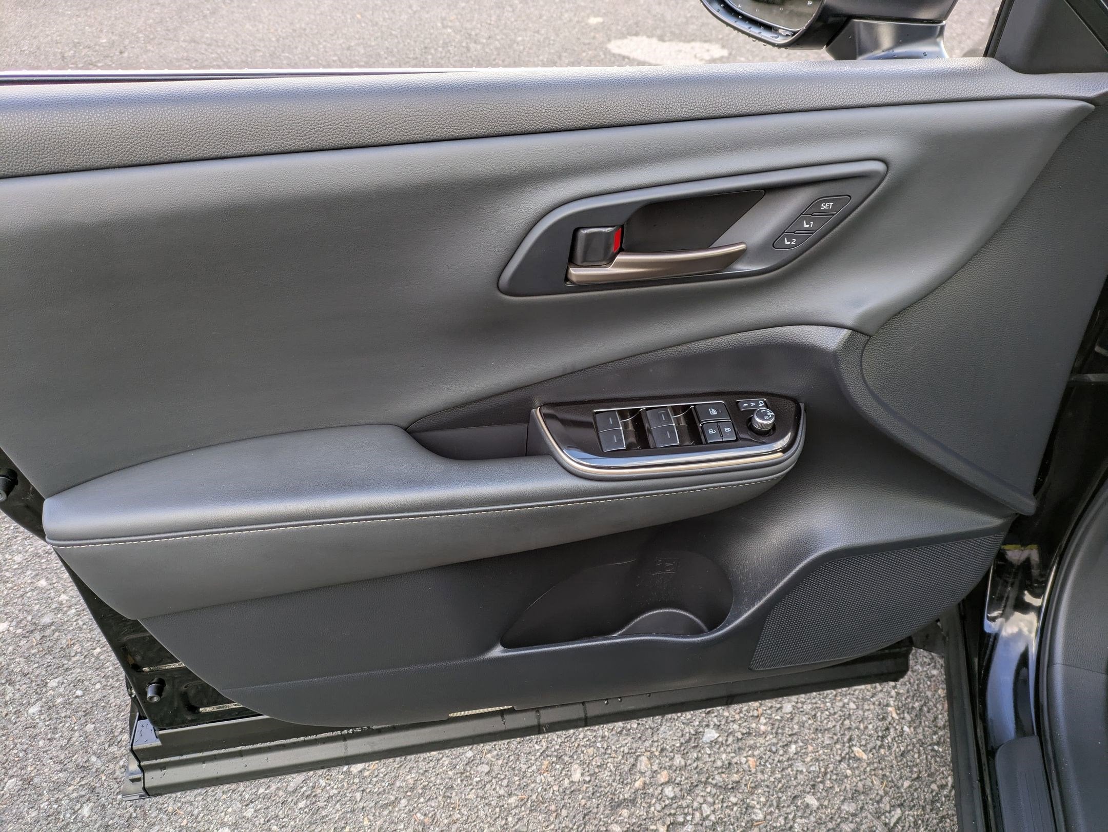 2024 Toyota Crown Platinum