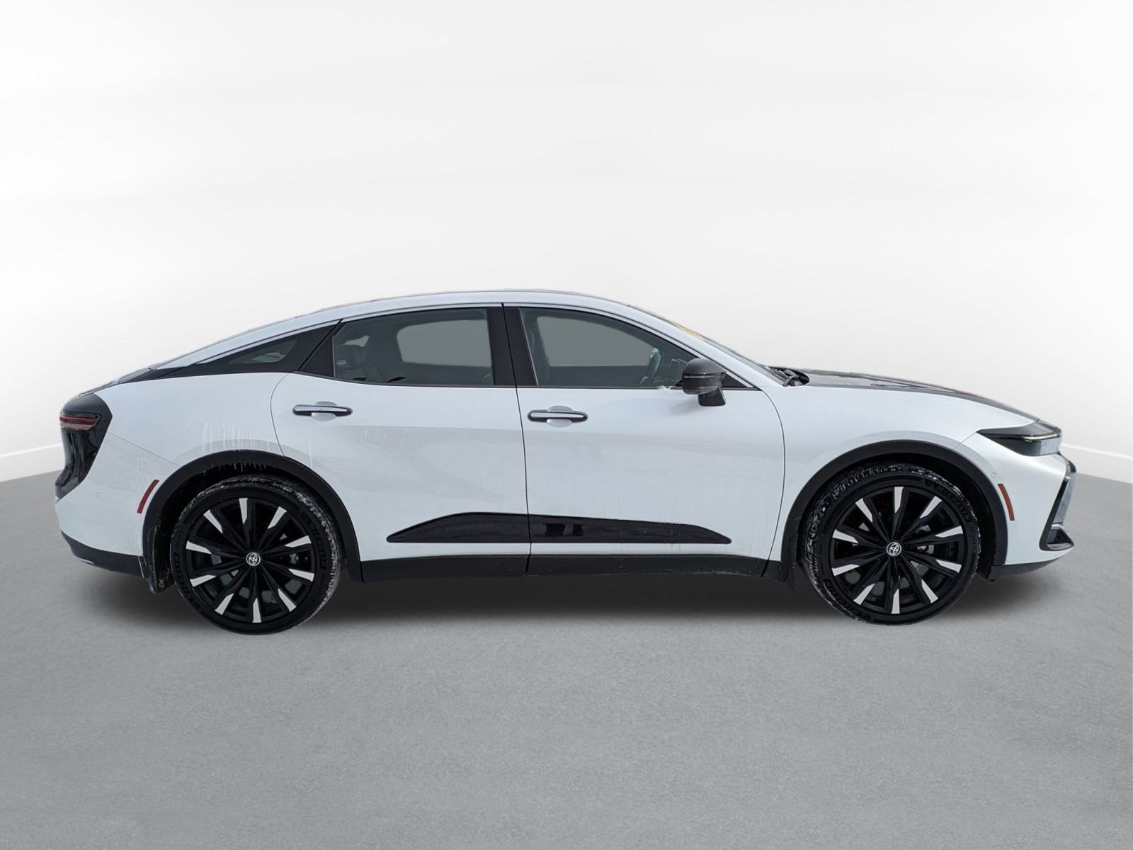 2025 Toyota Crown Platinum