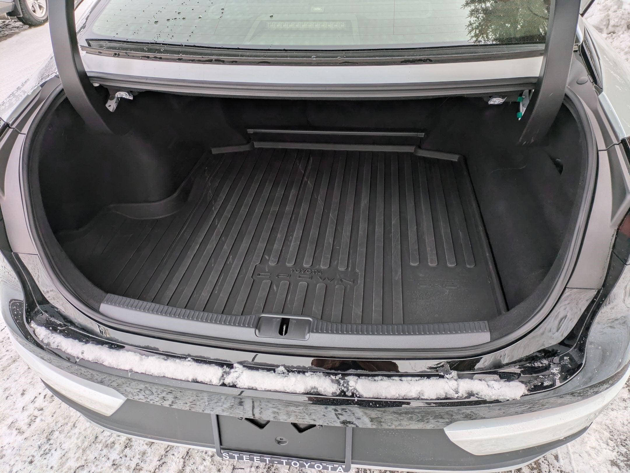 2025 Toyota Crown Platinum