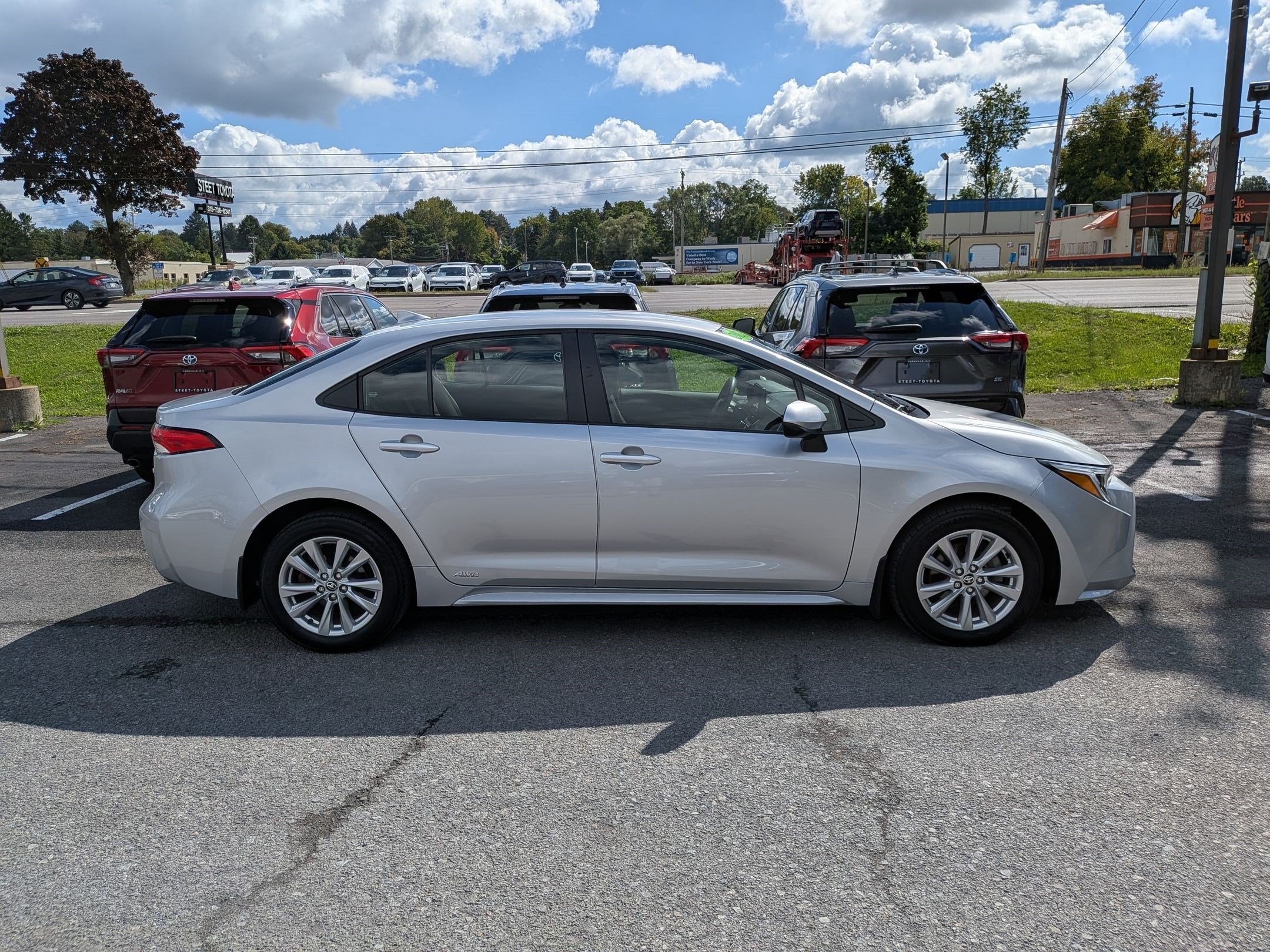 2023 Toyota Corolla Hybrid LE