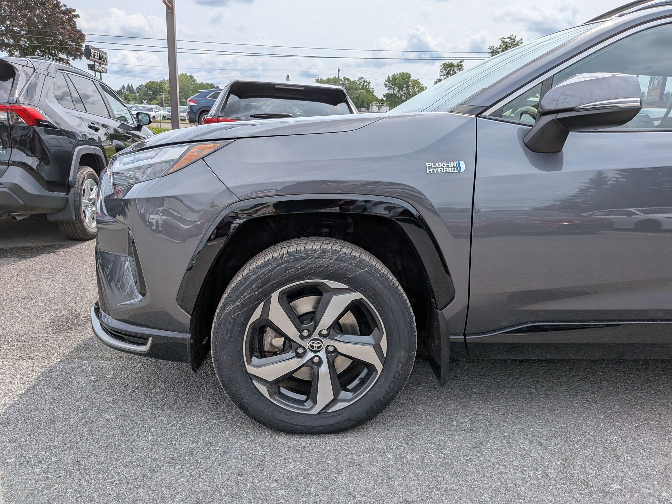 2023 Toyota RAV4 Prime SE Weather & Moonroof Pkg