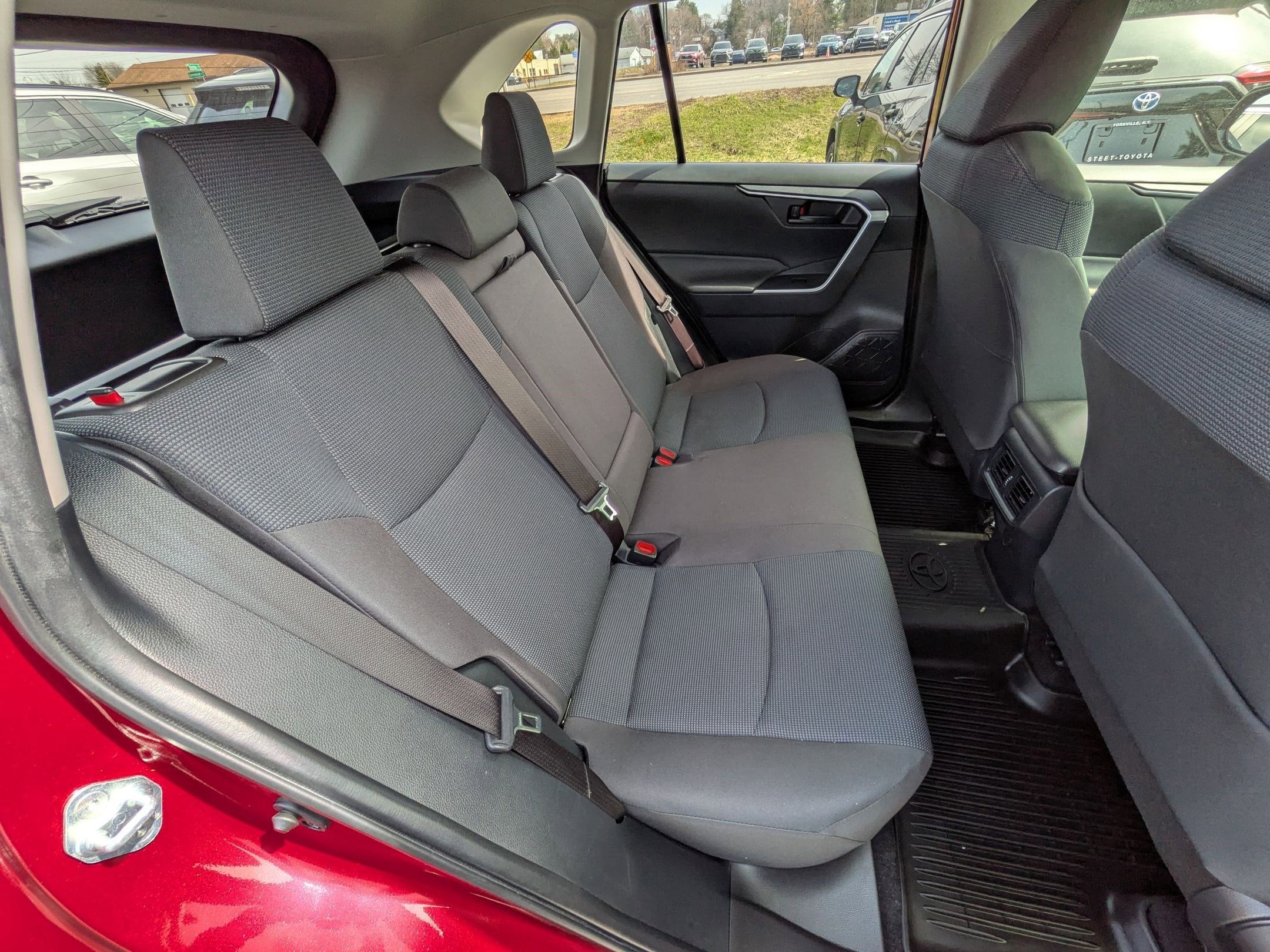 2023 Toyota RAV4 LE