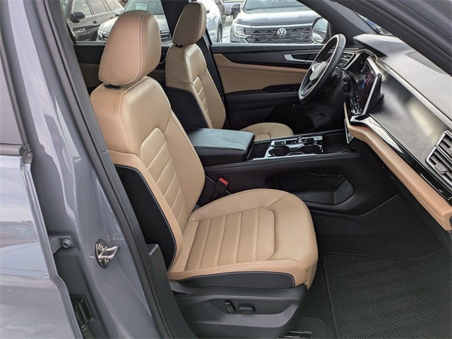 2025 Volkswagen Atlas Cross Sport 2.0T SEL R-Line Black