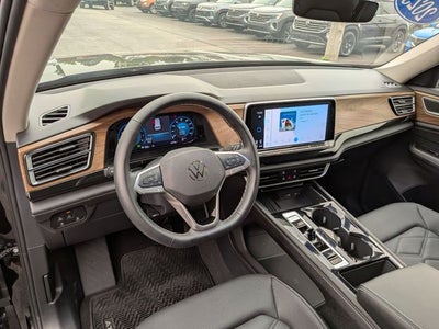 2025 Volkswagen Atlas 2.0T SE w/Technology