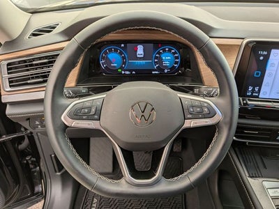 2025 Volkswagen Atlas 2.0T SE w/Technology