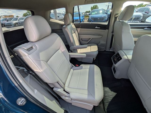 2022 Volkswagen Atlas 3.6L V6 SE w/Technology