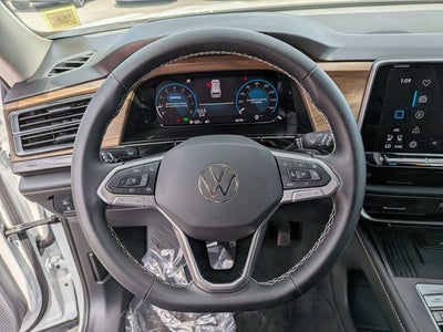 2025 Volkswagen Atlas 2.0T SE