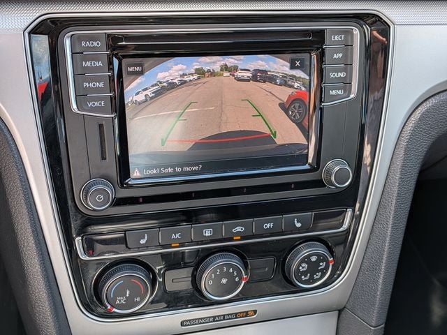 2019 Volkswagen Passat 2.0T Wolfsburg