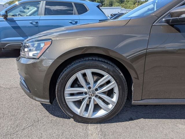 2019 Volkswagen Passat 2.0T Wolfsburg