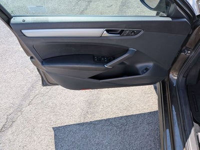 2019 Volkswagen Passat 2.0T Wolfsburg