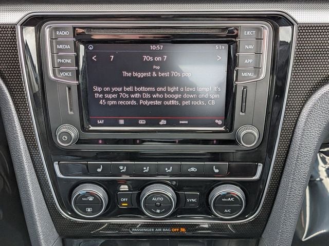 2019 Volkswagen Passat 2.0T SE R-Line