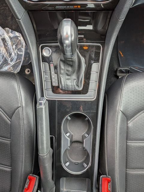 2019 Volkswagen Passat 2.0T SE R-Line