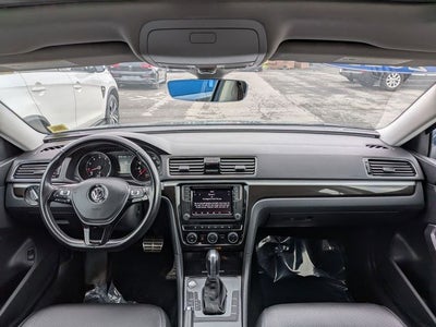 2019 Volkswagen Passat 2.0T SE R-Line