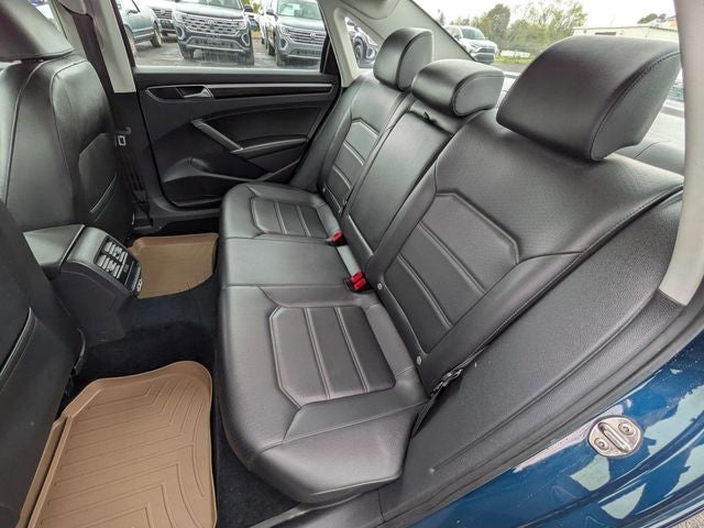 2019 Volkswagen Passat 2.0T SE R-Line