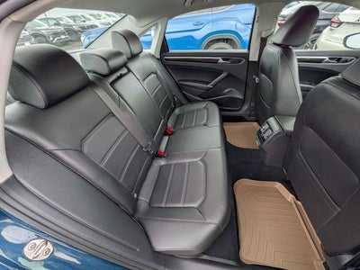 2019 Volkswagen Passat 2.0T SE R-Line