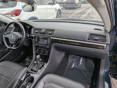 2019 Volkswagen Passat 2.0T SE R-Line