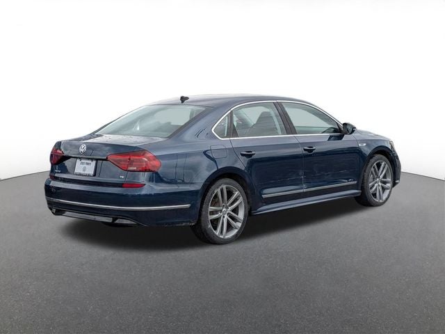 2019 Volkswagen Passat 2.0T SE R-Line