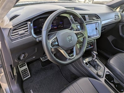 2024 Volkswagen Tiguan 2.0T SE R-Line Black