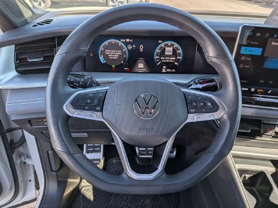 2025 Volkswagen Tiguan 2.0T SE R-Line Black
