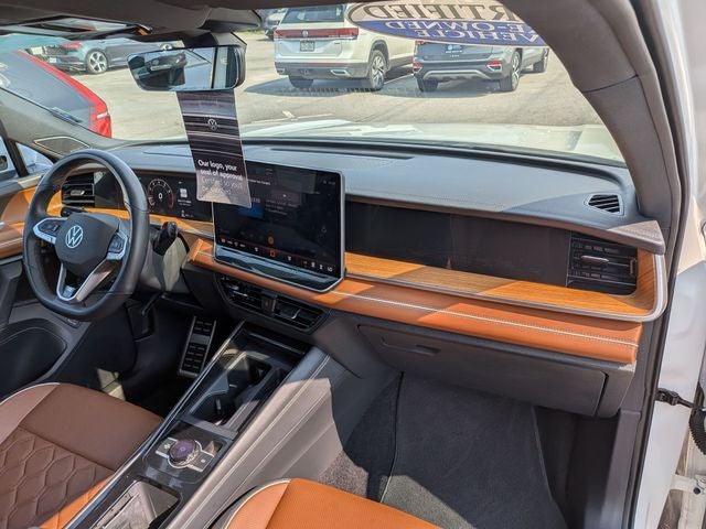 2025 Volkswagen Tiguan 2.0T SEL R-Line