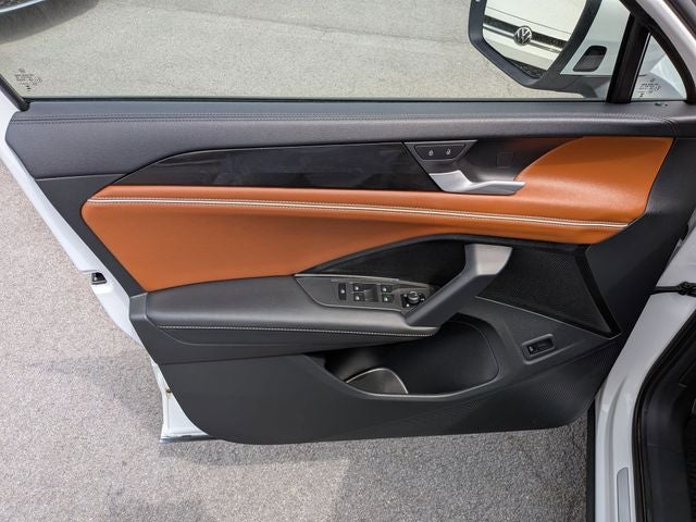 2025 Volkswagen Tiguan 2.0T SEL R-Line