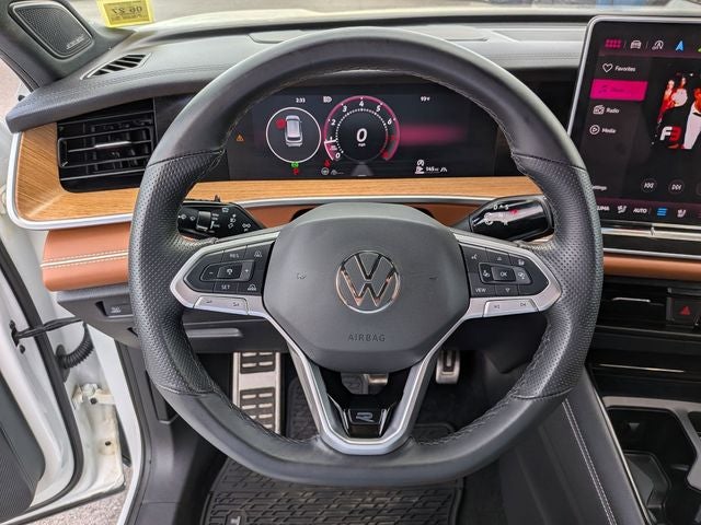 2025 Volkswagen Tiguan 2.0T SEL R-Line