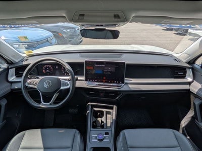 2025 Volkswagen Tiguan 2.0T SE