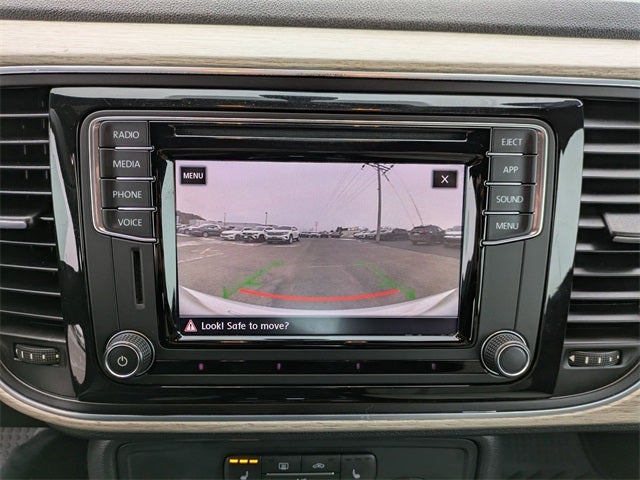 2018 Volkswagen Beetle 2.0T Coast