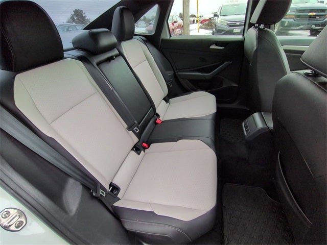 2020 Volkswagen Jetta R-Line